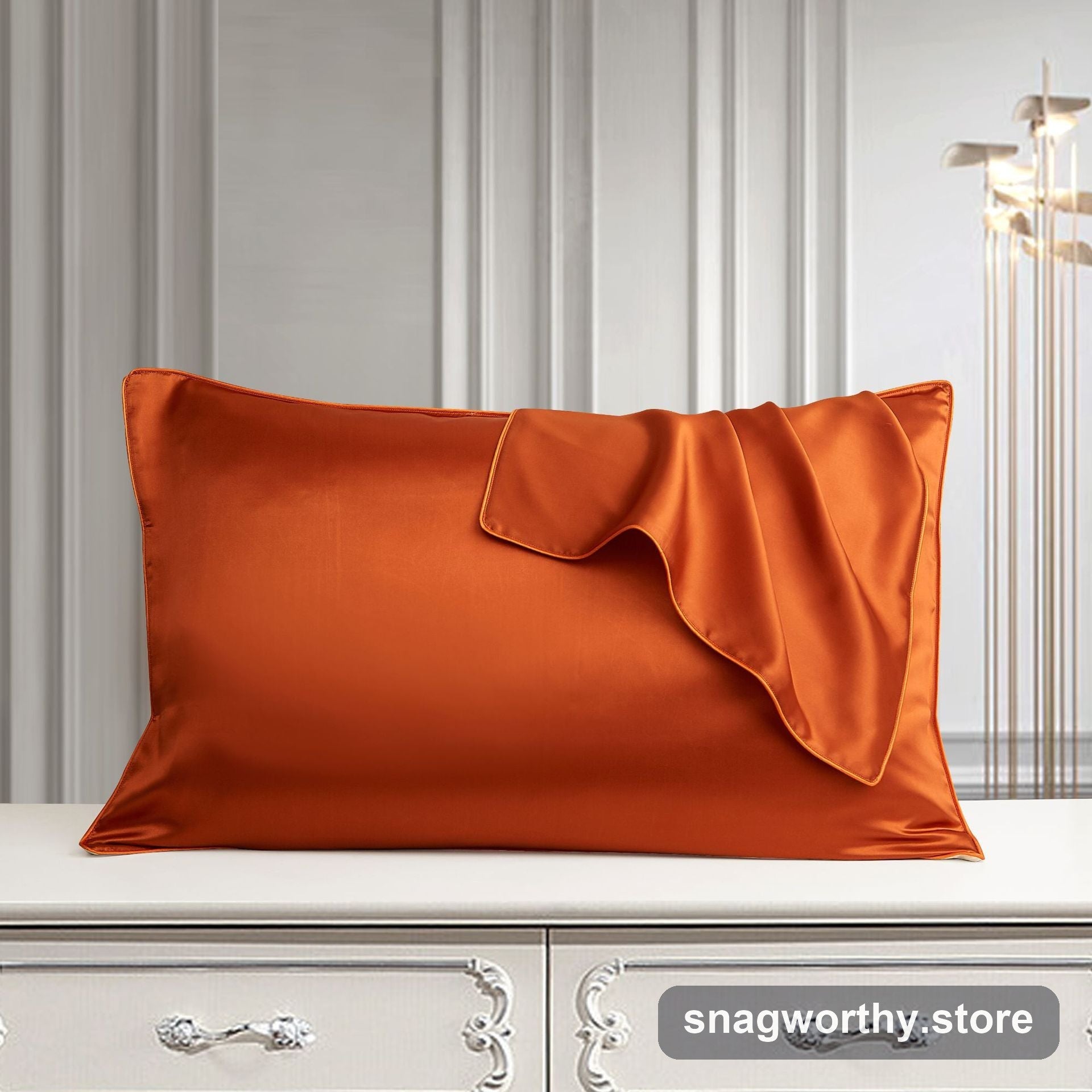 SilkSleep satin pillowcase | Snagworthy.store