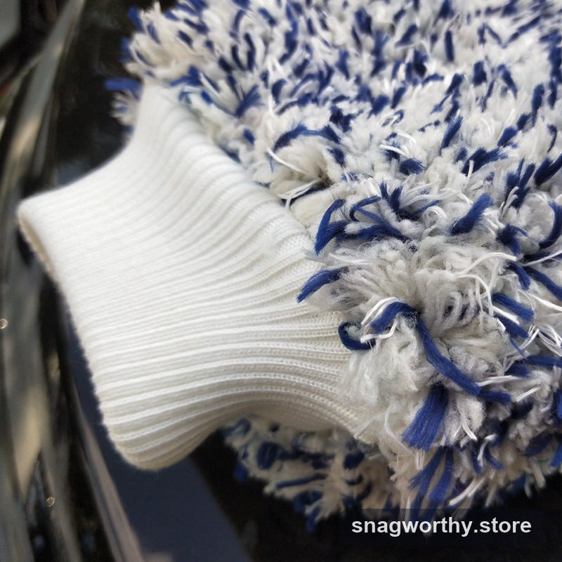 Car wash mitt in use on car panel | Snagworthy.store