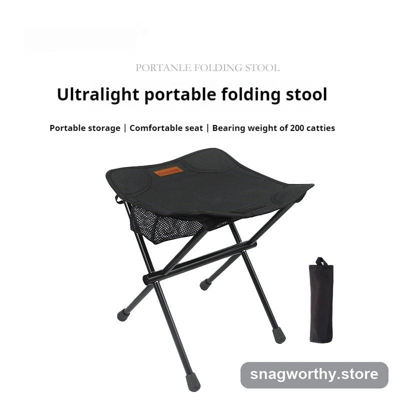 Folding camp chair folded for carrying | Snagworthy.store