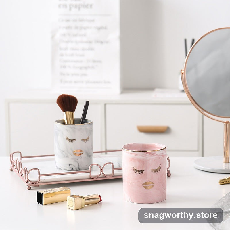 Close-up of marble ceramic texture on pen pot | Snagworthy.store