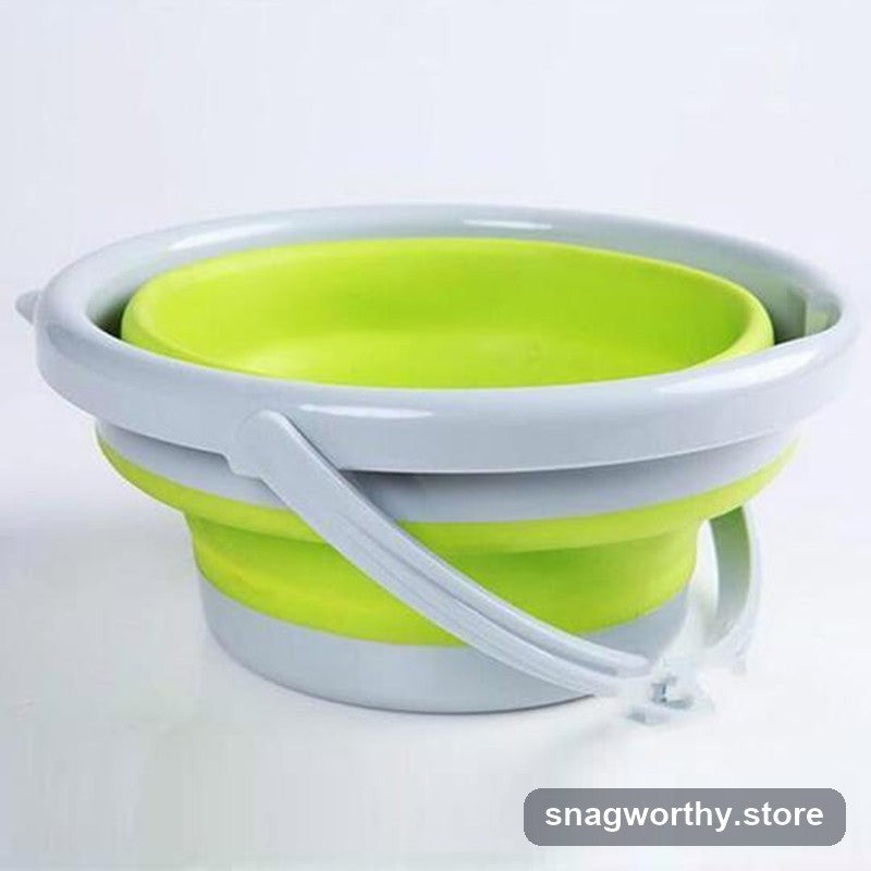 Green collapsible silicone bucket, expanded | Snagworthy.store